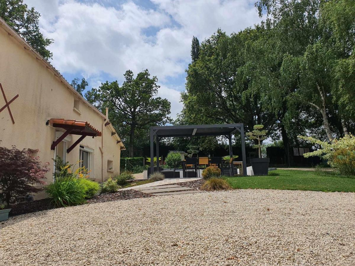 Gite Du Grand Parc 6 Personnes Le Boupere Luaran gambar